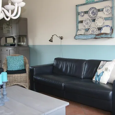 Erfgoedlogies D'ouffenhoff בית נופש בארלו